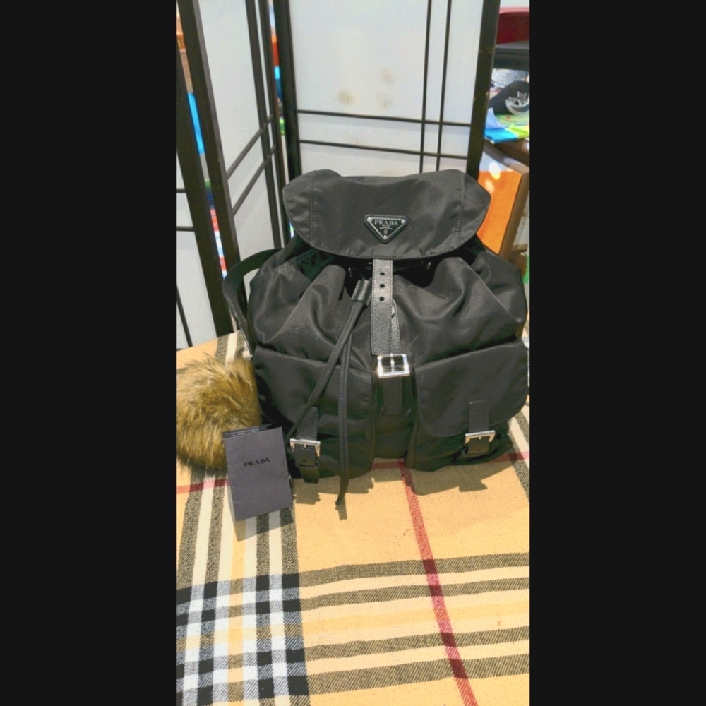 PRADA BACKPACK - Picture 2 of 4